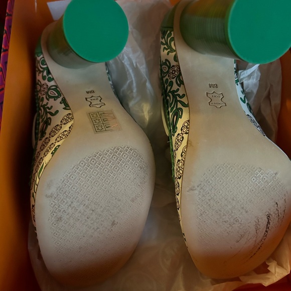 Authentic Tory Burch Stack Heel Shoe - Picture 3 of 4